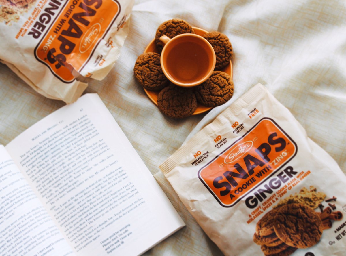 Staufferscookie's tweet photo. Here's to more cozy SNAPS moments in the new year. ✨ https://t.co/rLKFcP8JLR