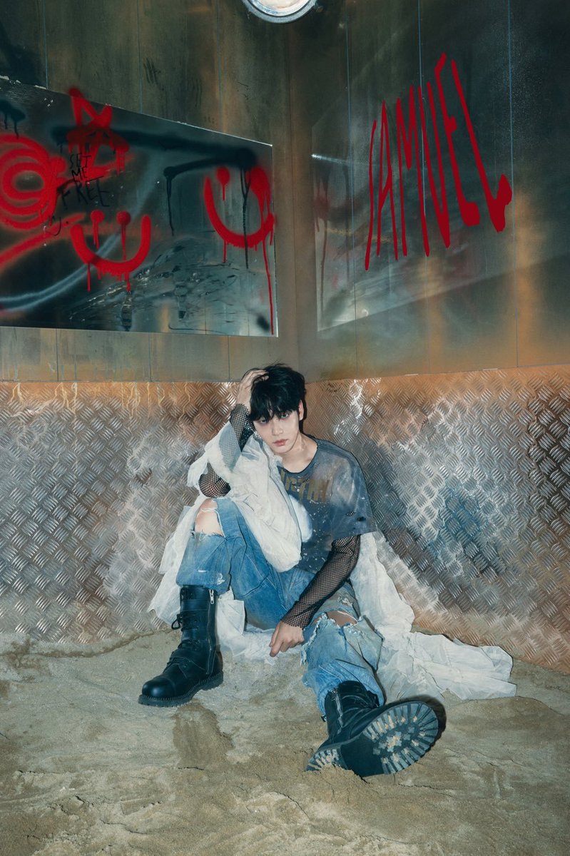 FAT4Lofficial's tweet photo. SAMUEL 1ST DIGITAL SINGLE
"SET ME FREE"
Concept Photo #1
Release on
2024.01.06 SAT 6AM KST
🔗FOR MORE
https://t.co/Wgu6cR1v8Z
#FAT4L #SAMUEL #SETMEFREE #SINGLE #CONCEPTPHOTO #HappyNewYear https://t.co/2VQGR9Dt88