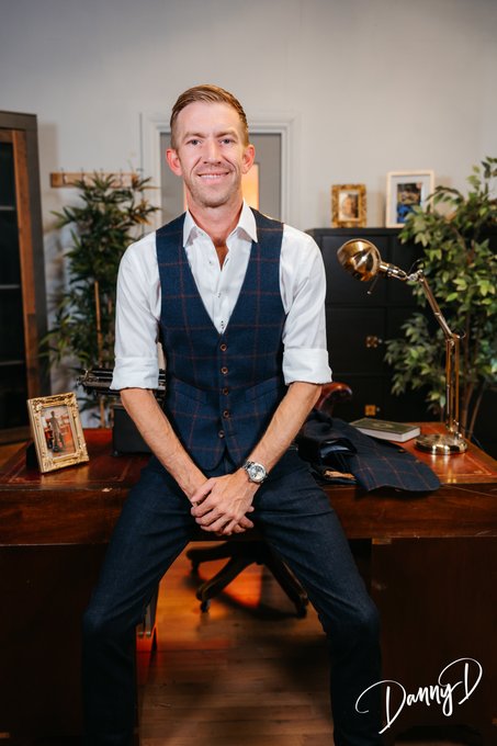 LESS THAN 24hrs TO GO!!!  LIVE SHOW TOMORROW>>> DO NOT MISS THIS!!  FREE FOR ALL SUBS, COME JOIN THE