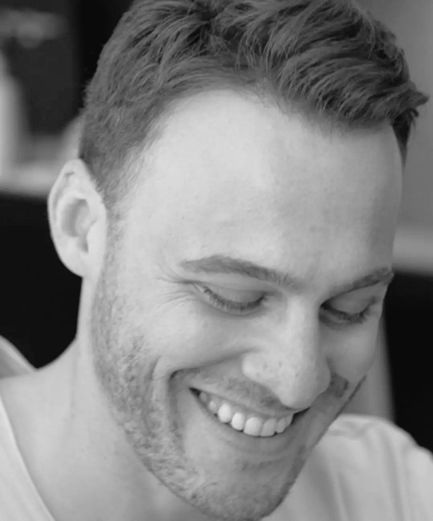 Cmvc_Bursin's tweet photo. Mutlu yıllar 2024 @KeremBursin
Tüm hayalleriniz gerçekleşsin ve gelecekteki projeleriniz beklediğiniz her şey olsun ve ben de onlardan keyif alayım. 
Seni çok seviyorum💫🫶🏻🎆
#KeremBürsin https://t.co/zvM4x8twOQ