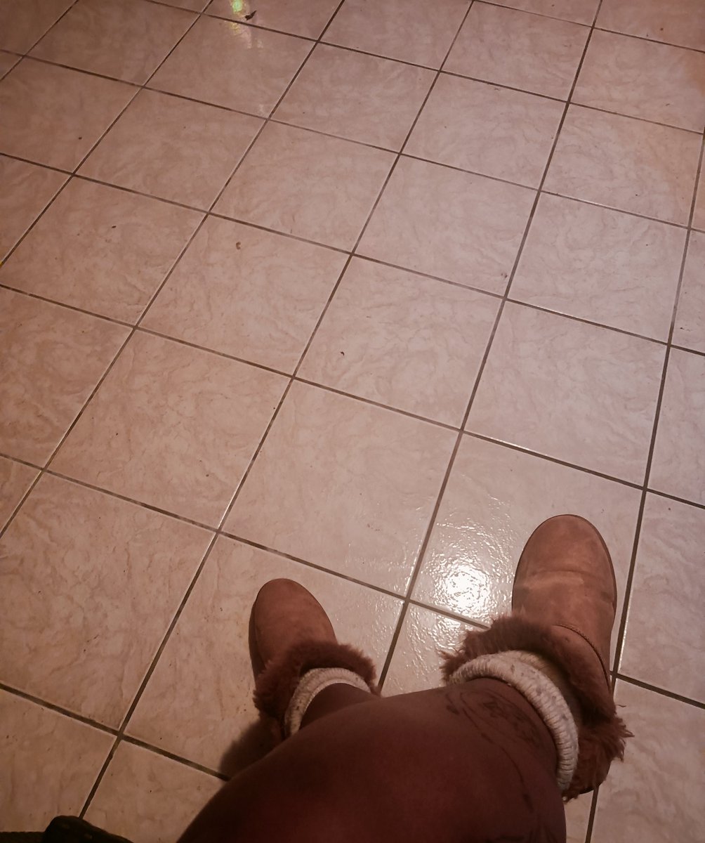 Tiffany30240785's tweet photo. Aux pieds!
Il faut nettoyer la semelle

#microbite #moneymiss #moneyslave #findom #fimdom #slave #domina #paypiggies #paypigs #ATM #humanatm https://t.co/Ch68Zg15zj