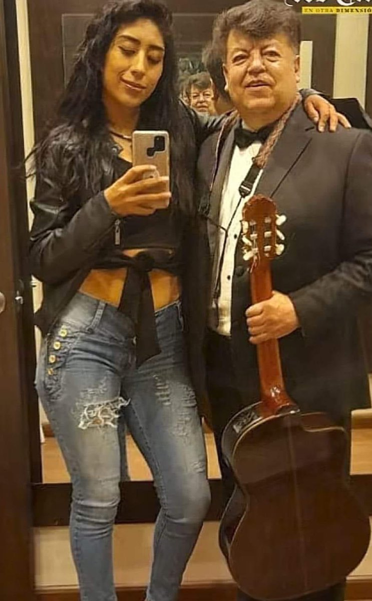 clavijo_israel's tweet photo. Será cuestión de belleza, amor sincero? Sean serios con sus criticas o comentarios!
#3raEdad 
#$$$ 
#Golddigger https://t.co/SZqjmTmK9p