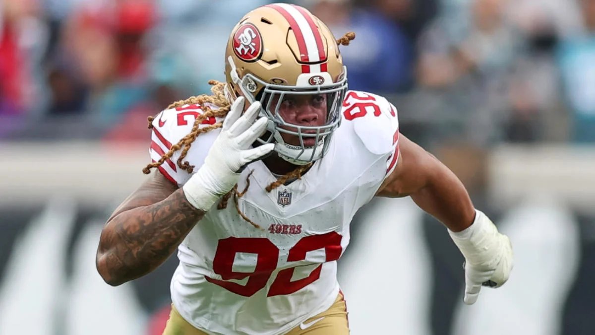 NFLhaterwatch's tweet photo. Chase Young "Revenge" Game:

• 0 Sacks
• 1 Tackle
• 13 Water bottles given
• 5 Cheers for Nick Bosa

HE SURE SHOWED WASHINGTON 🥶😈😤 https://t.co/hHRQ2cXQVZ