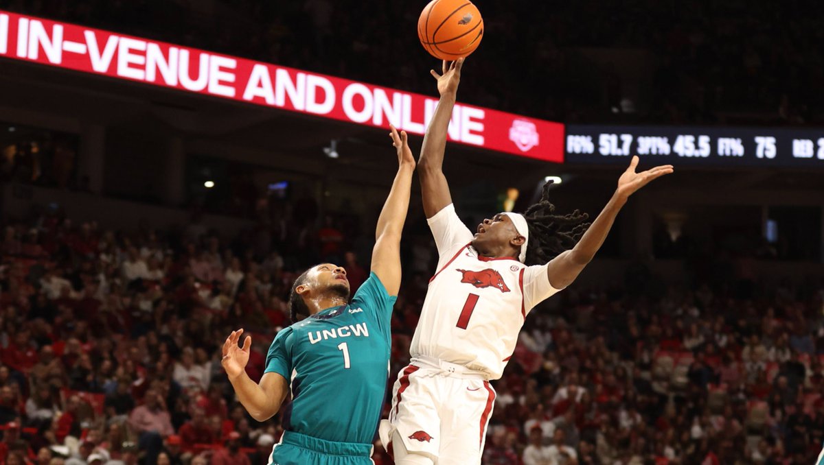 Keyon Menifield Jr. scored a career-high 32 points, four teammates also reached double digits, and Arkansas defeated UNC Wilmington 106-90 on Saturday. katv.com/news/local/men… | #ARnews #razorbacks