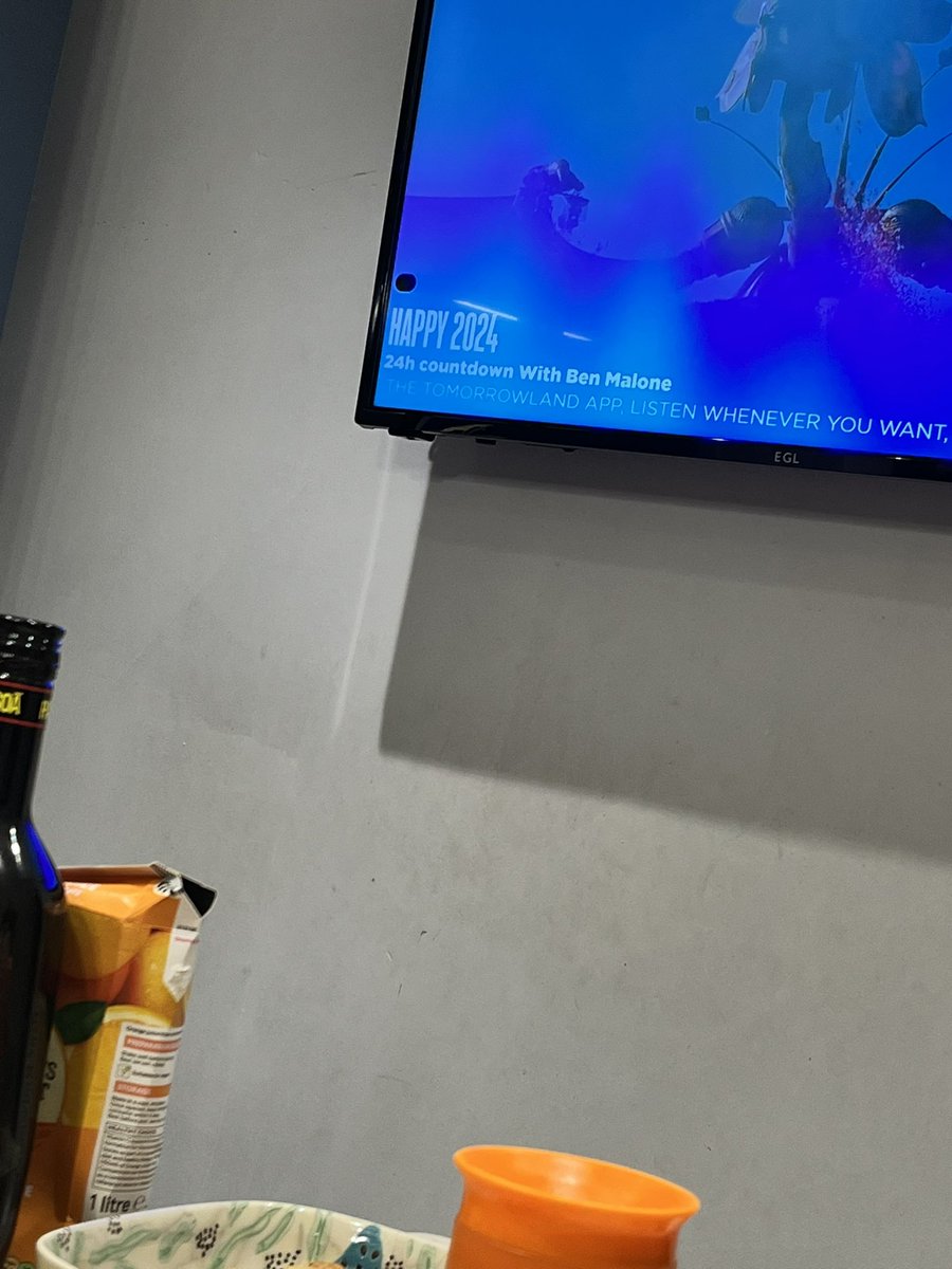 <a href="/tomorrowland/">Tomorrowland</a> <a href="/BenMaloneDJ/">Ben Malone</a> no better way to bring in the new year 💪🏻💪🏻