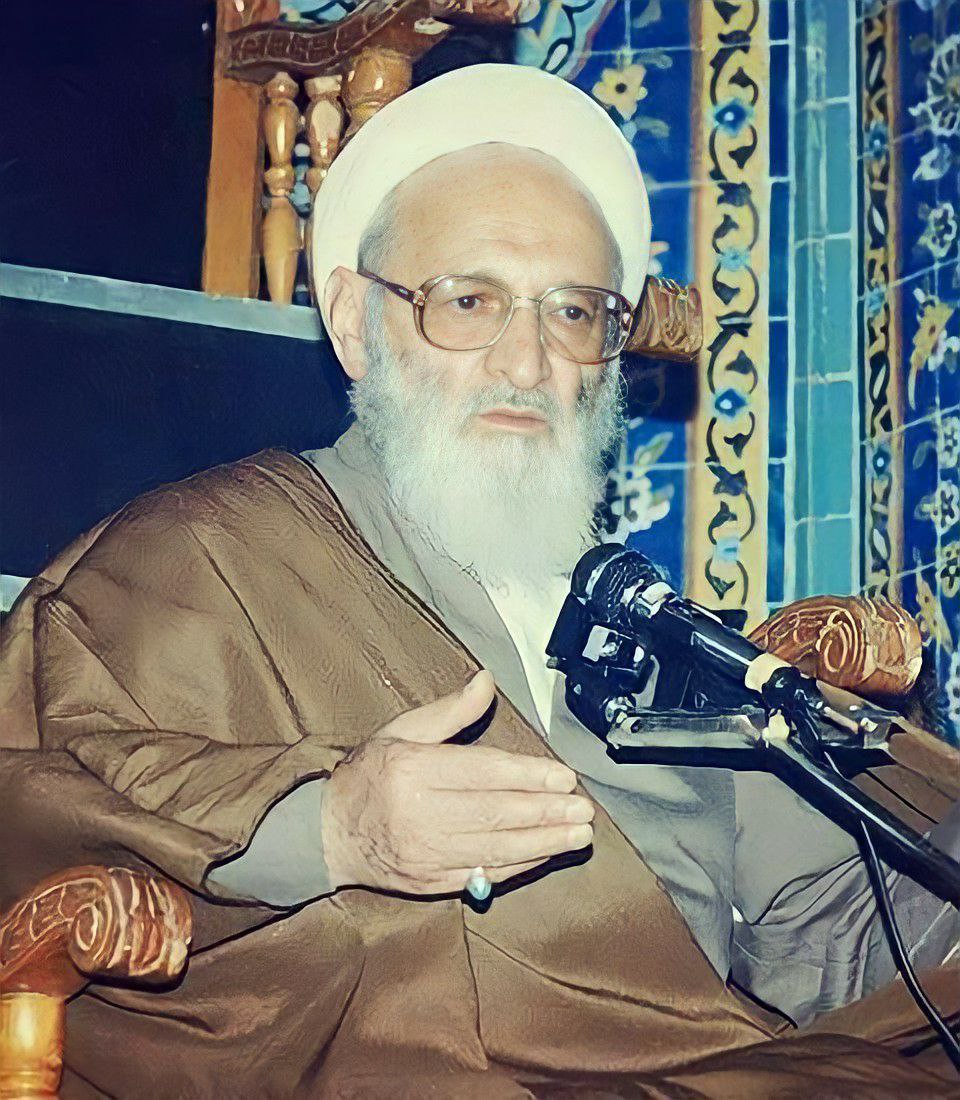 #أيها_العزيز 

من الامور المجربة عند اولياء الله:
أن الاكثار من الذكر الشريف :

ياحي ياقيوم يامن لا اله الا انت  
يوجب حياة العقل..

#آية_الله_الشيخ_حسن_زاده_آملي