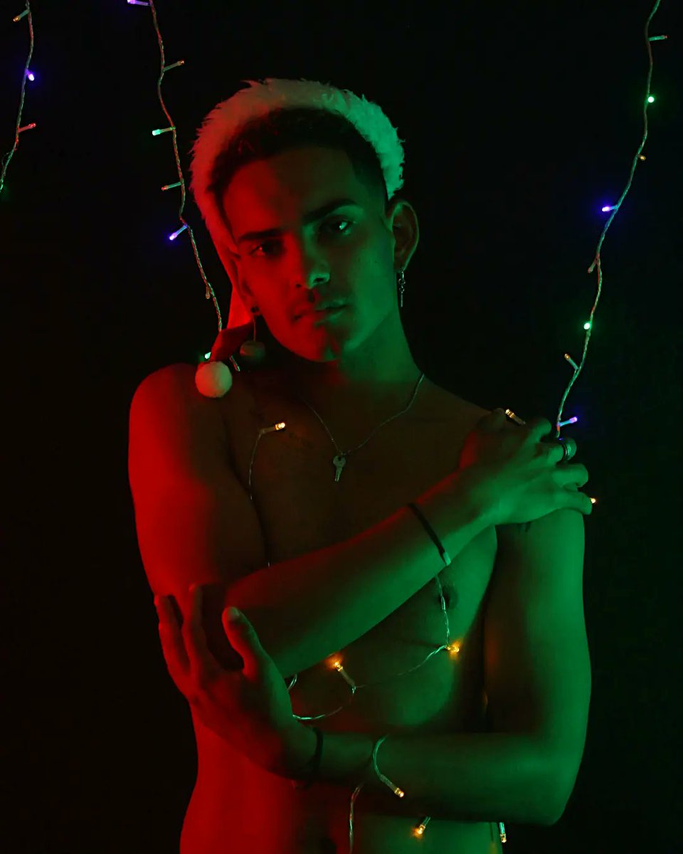 Felíz fin de año 🎉
.
.
.
#HappyNewYear #HappyNewYear2024 #Welcome2024 #Navidad2023