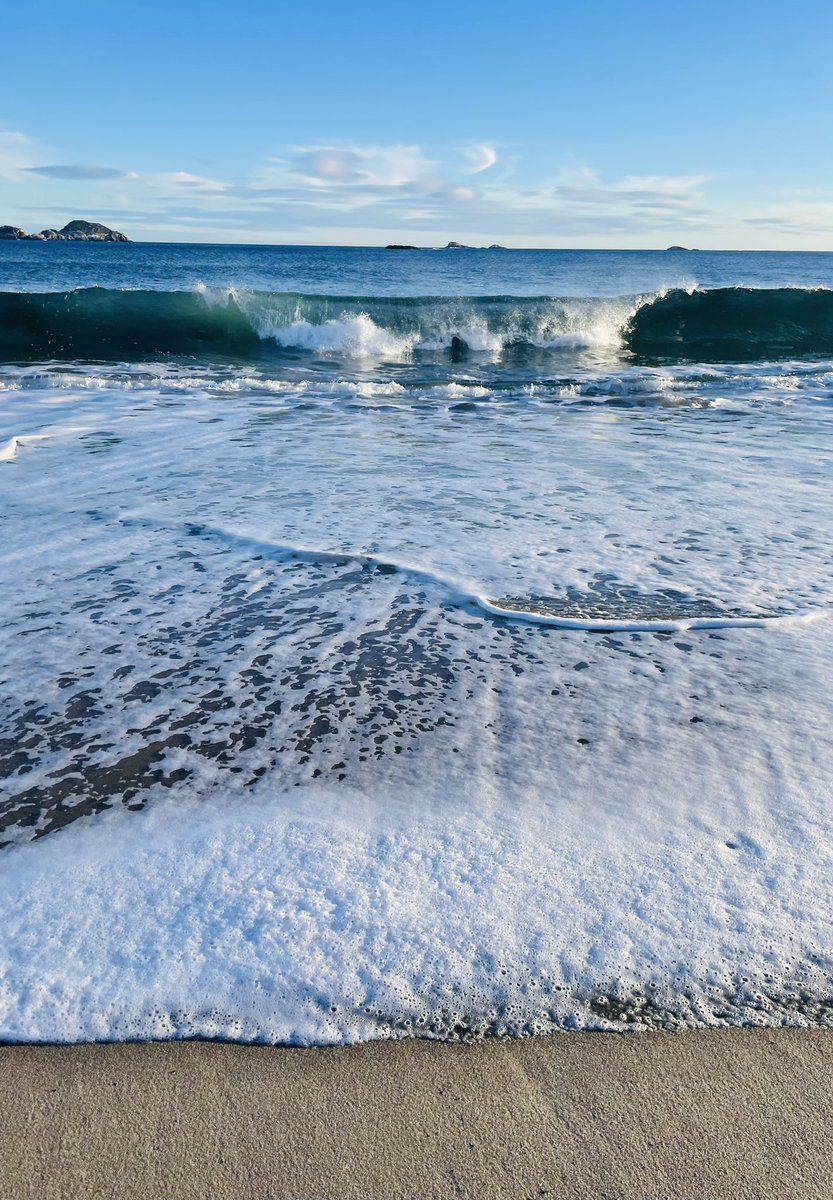 valene_roach's tweet image. A beautiful last day of 2023 at Sandbanks Provincial Park, Burgeo NL
#123123 #HappyNewYear2023 
@EddieSheerr @NLtweets @weathernetwork