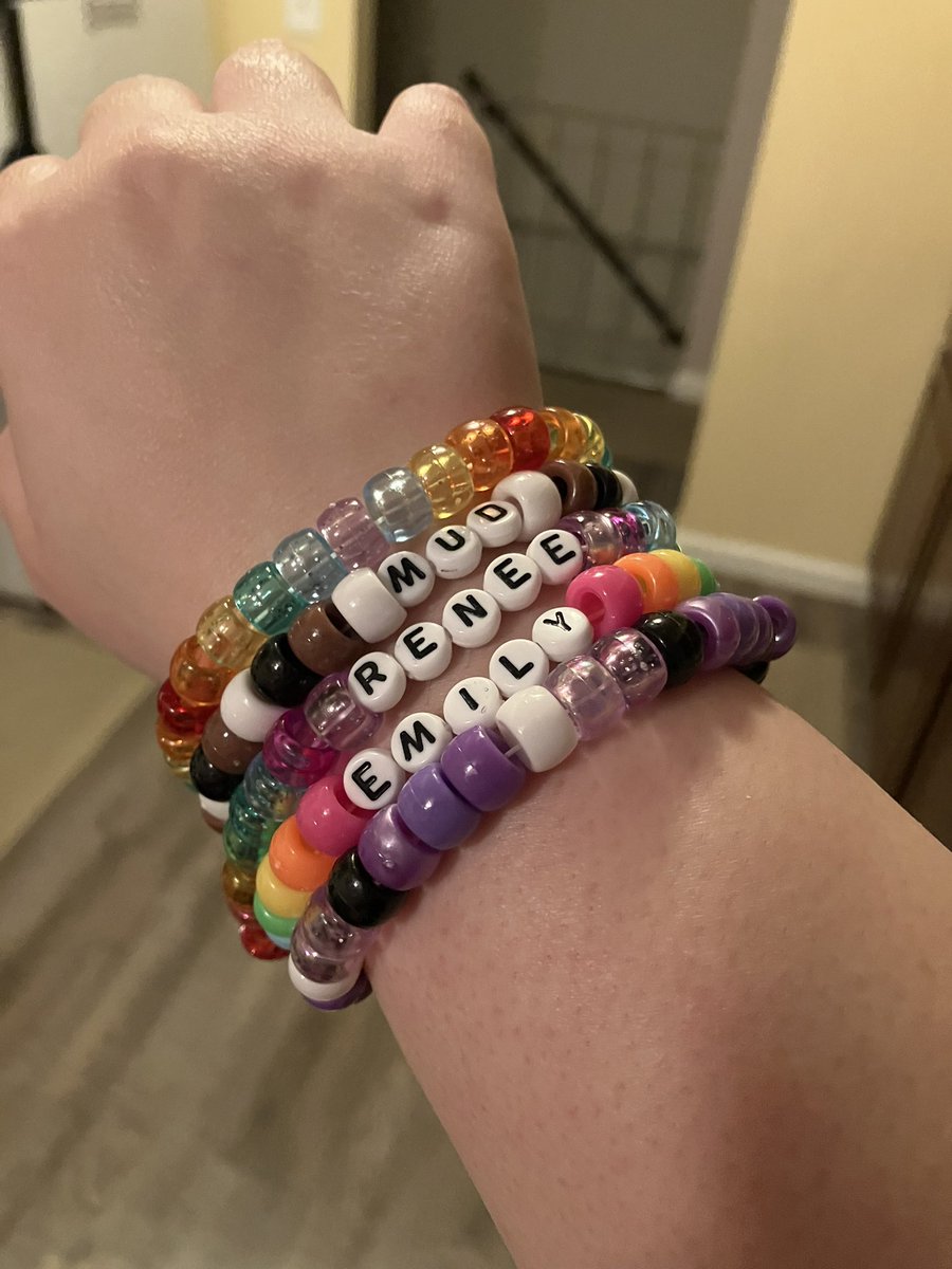 WolfiePuppyAD's tweet photo. Custom Kandi! 

💲5 for a custom fursona or pride single or 3 for 💲5 random singles! Comment or DM if interested!

#furryart #furryartist #furryartwork #furryfandom #furryoc #kandi #kandicuff #kandiforsale #rave #raver #kandiraver https://t.co/HYCUa9yIk7