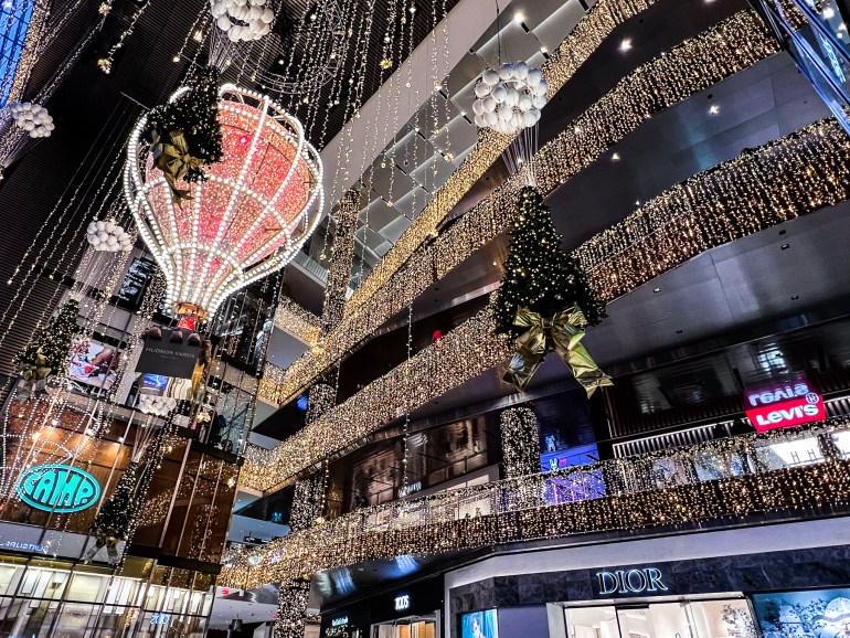 There is hope for us all in 2024
Don't look at the past
Forget about the past and focus on a better future
Never give up, try one more time with heart full of love and faith 
Love everyone around you 
This is my word everyone
Thank you everyone(family, friend fans). #2024NewYear