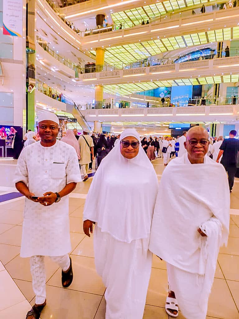 GboyegaOyetola's tweet photo. In Saudi Arabia for Umrah, I’m praying for our ministry and Nigeria’s prosperity. May the blessings from this journey lead us to unity, peace, and a brighter future for all.  

Wishing you a prosperous 2024. https://t.co/4MsidngBJC