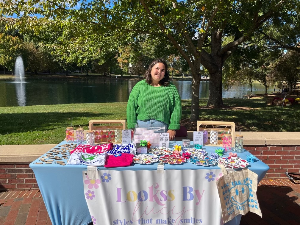 DohertyCenter's tweet image. What an amazing year we have had! The Doherty Center is proud of the accomplishments of our Innovation Scholars, University Innovation Fellows, Oak Originals student vendors and Lead Scholar Intern team for organizing such impactful events. We can't wait for 2024.