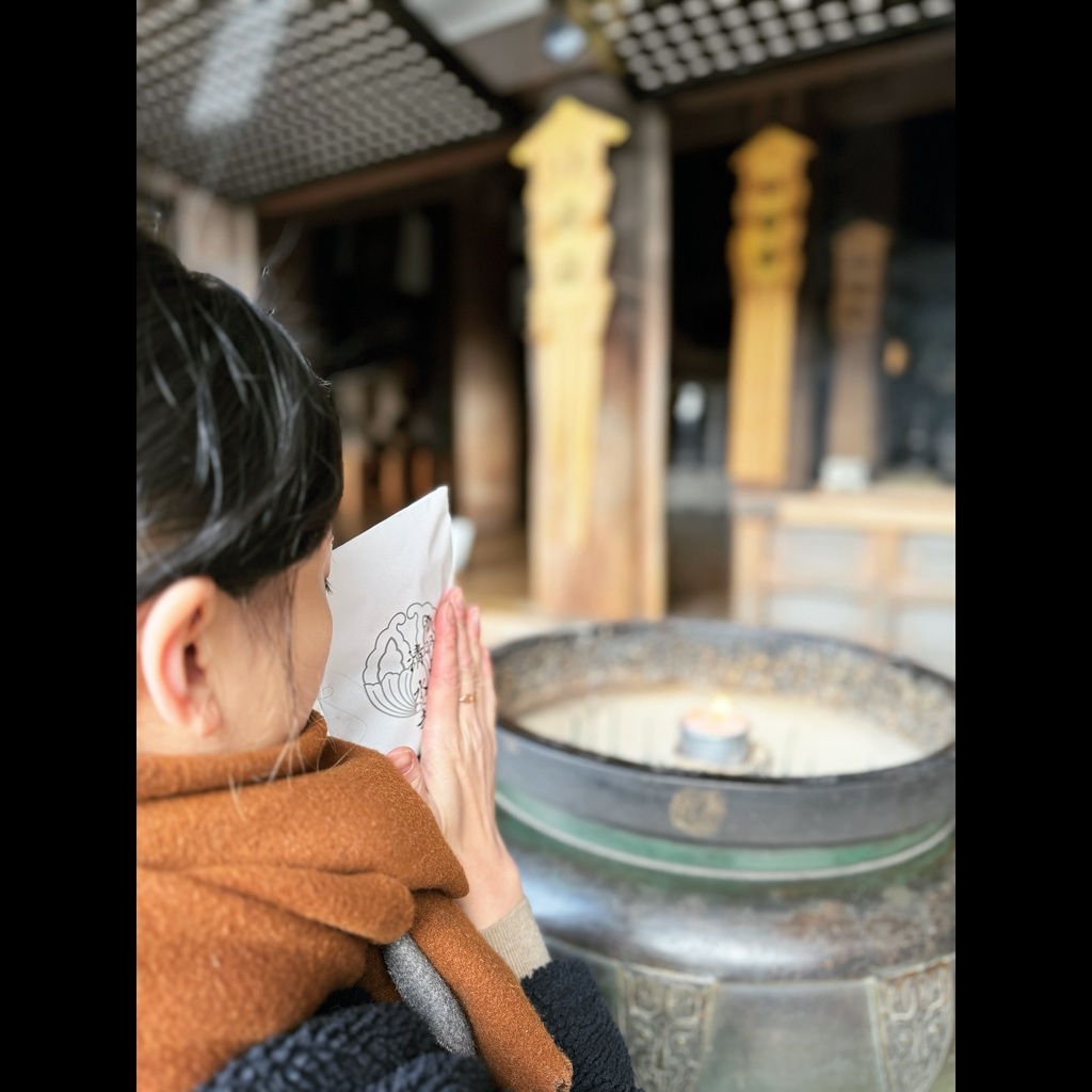 ryopang's tweet photo. 感恩.

In 2023, I'm grateful to be healthy, loved, and supported, and to continue strengthening both physical and mental health.

I'm especially thankful to my wife for planning and supporting me on the amazing birthday trip to Asia. It meant a ton to … https://t.co/cOWHhOroxF https://t.co/xpBW3o0opM