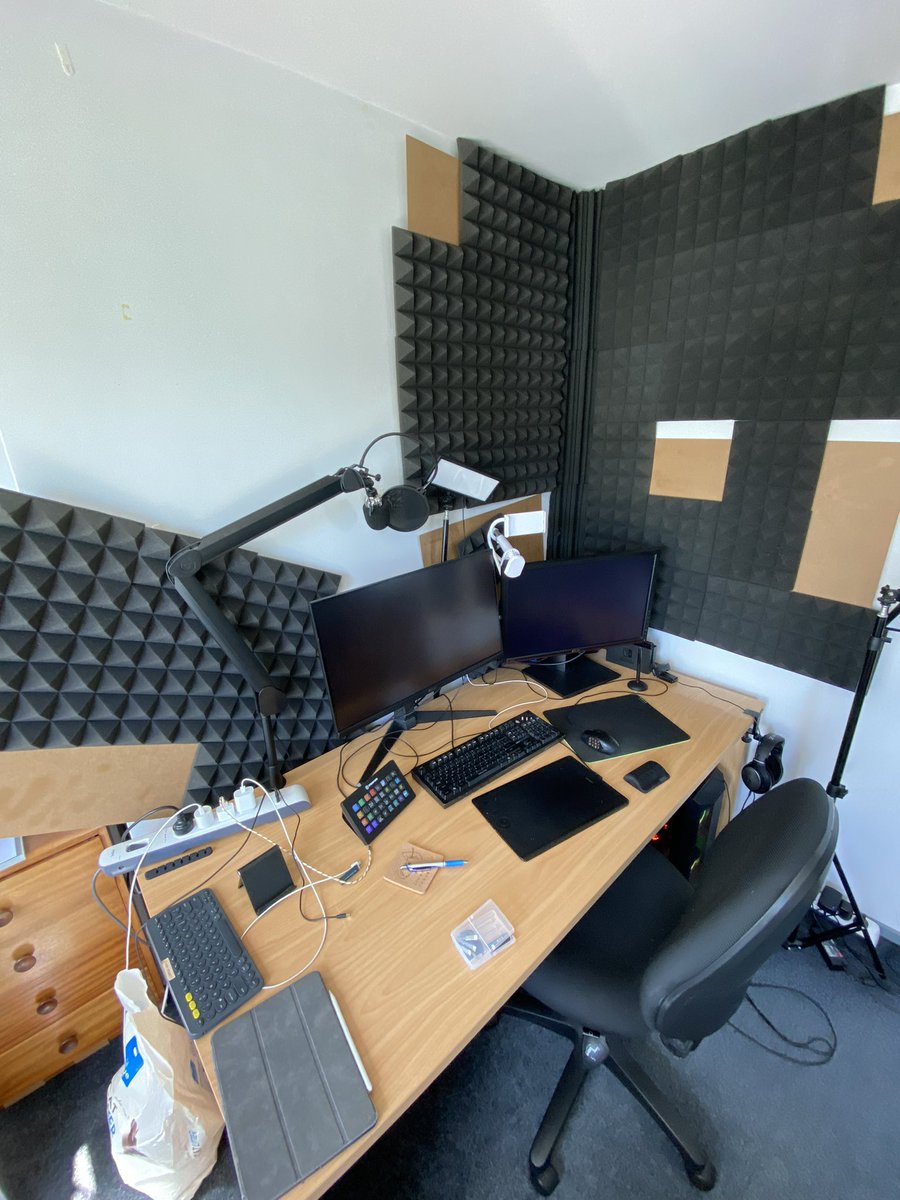 LoadingArtist's tweet photo. #ProfessionalStreamer 😎 https://t.co/t4G92Qd8zO