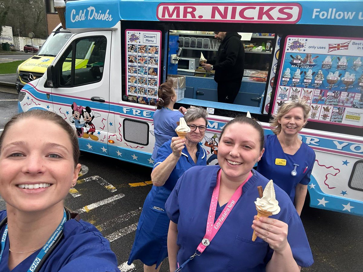 Pinkdaffodill's tweet photo. What a great day to get ice cream on the frontline @uhbwNHS WGH ED, bringing smiles to all 😊 #mrnicksmobilesesserts #99andaflake https://t.co/Yha3QNKGk7