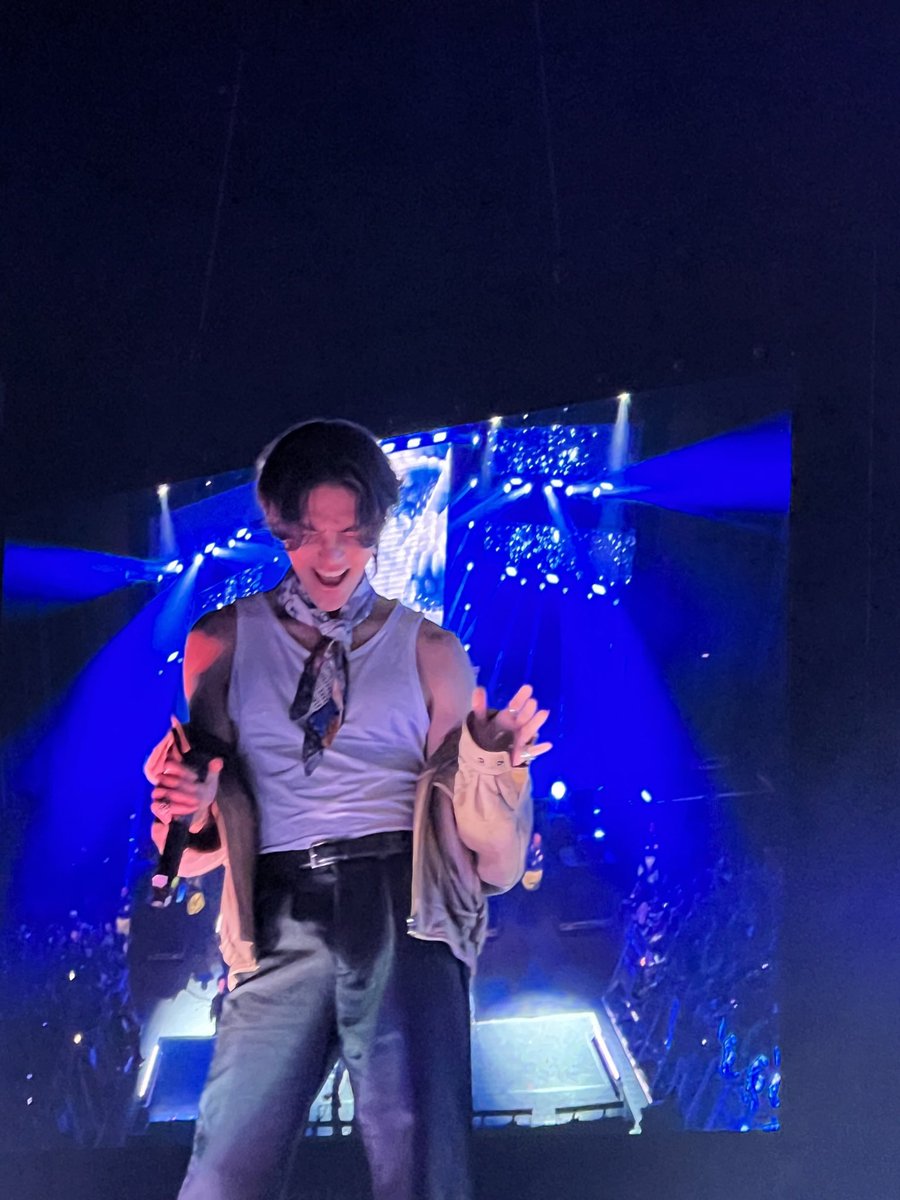 LobeProjetos's tweet photo. Não foi um sonho ou um surto coletivo 
@jeffsatur esteve não #asiastarfestival  e foi um sonho realizado pra muitos 
Entregou muita música,Carisma
Beleza e nos proporcionou um momento emocionante, ele cantando Marília Mendonça. Aí Jeferson volta logo , te esperamos em 2024 https://t.co/EbPKibT4K7