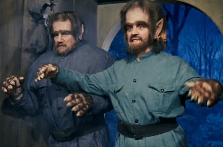 whistler360's tweet photo. #NewYearsEve
Watching on #ITV1
My favourite #CarryOn
Carry On Screaming
With the brilliant Harry H. Corbett & the gorgeous Fenella Fielding.
Shame I gave up smoking
#FryingTonight https://t.co/ymXHhY4MKe