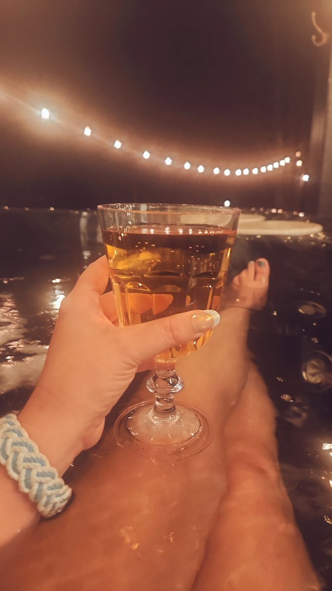 Cheers to the past year 🍾🥂
#HappyNewYear