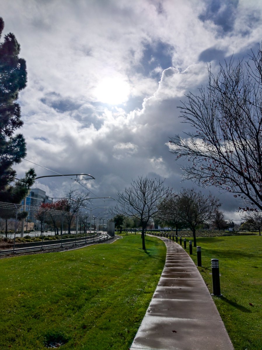 sooperay's tweet image. Happy New Year, Sir! 🫡

#Nokia9PureView