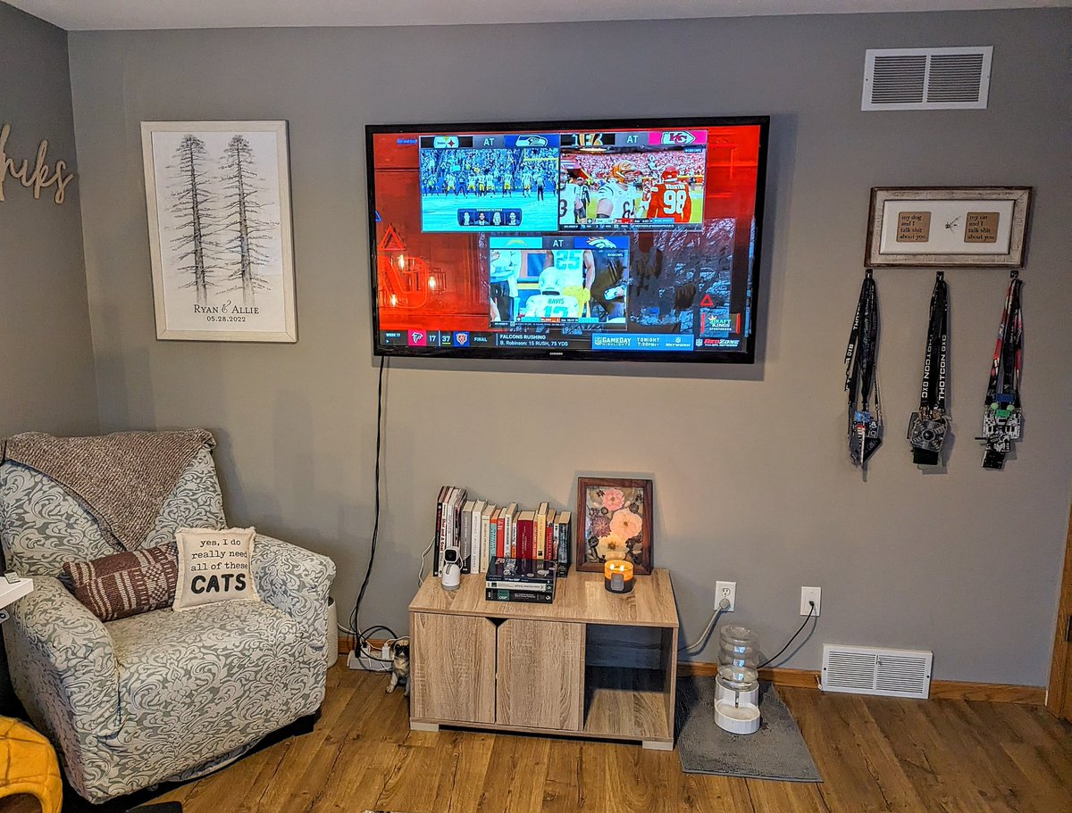 SocialEngrLady's tweet photo. Just a small office upgrade.  Still need to run the wires through the wall, but making progress!

#workfromhome #officeupgrade #WomenInSTEM #womenintech #CyberSecurity https://t.co/dzPG6vqtGh