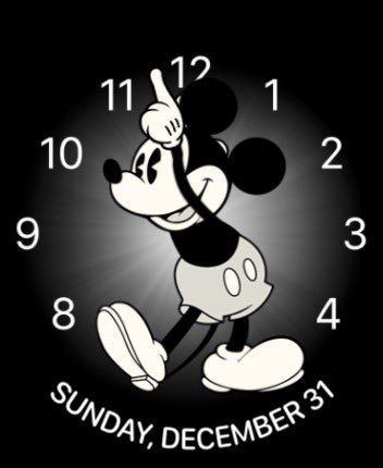 It is almost midnight #2024 #NewYear. #mickeymouse be like #publicdomain (in the 🇺🇸 that is - most of the world need to wait for 2037)