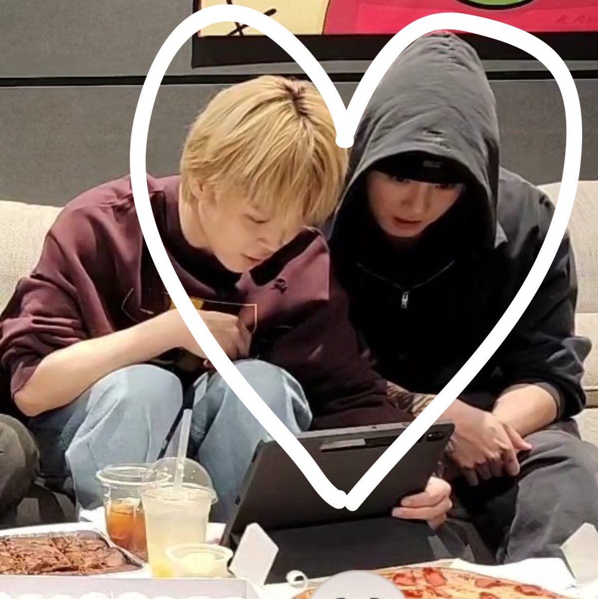 formingukkie's tweet photo. #JIKOOK retrospectiva 2023, a thread; https://t.co/76DesLAKtU