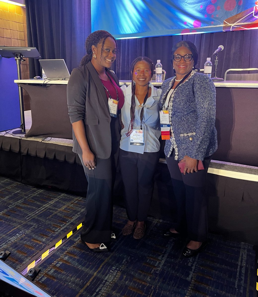 dr_Carmi's tweet photo. 2023 gave me the best community I could ever ask for. Thankful for mentorship.

As 2024 begins, may it bring joy, avenues for great mentorship, and the best of memories.

#Gracefullyfound
#Cardiolover https://t.co/y4DFkIQEVM