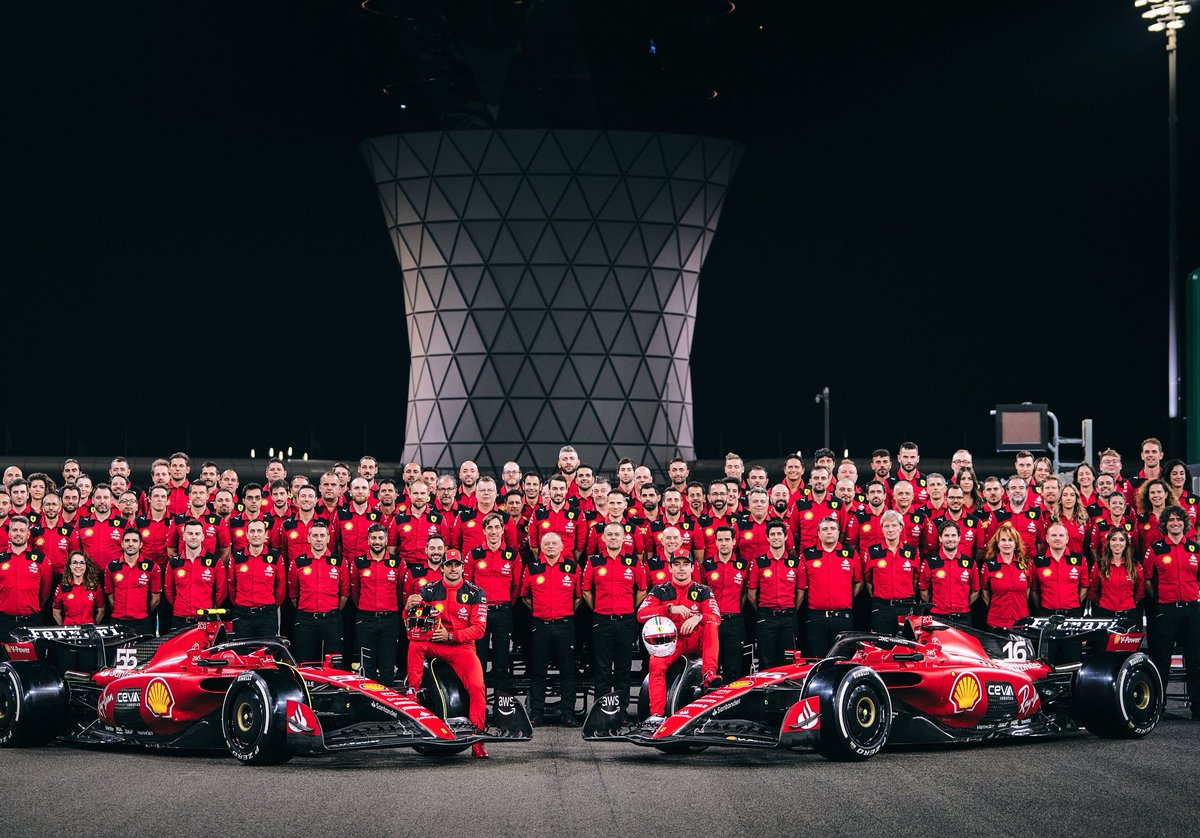 FerrariF1FRA's tweet photo. Bonne année 2024 à tout le monde, FORZA FERRARI SEMPRE. 🔴 https://t.co/UJtHs0j7oD