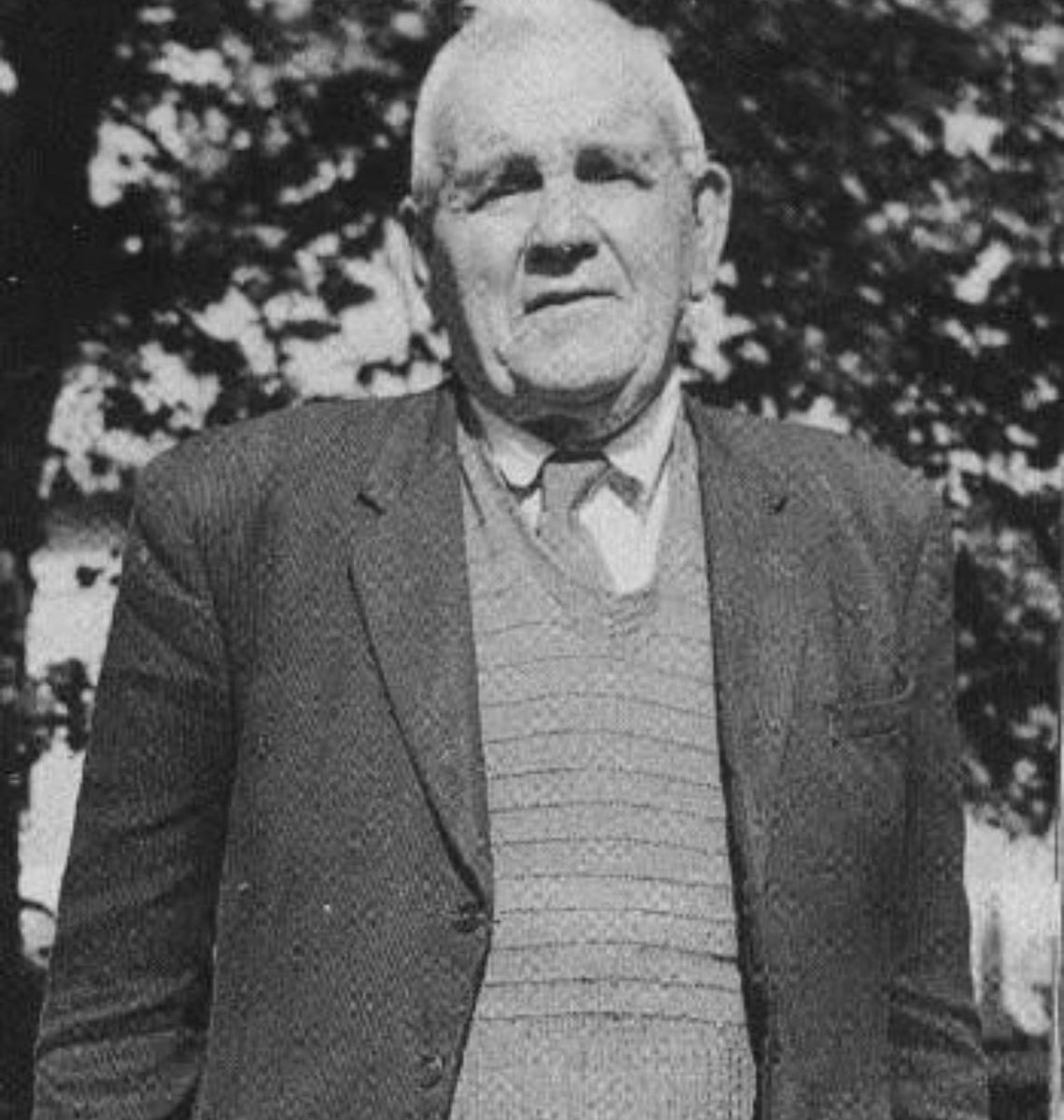 MorbidKnowledge's tweet photo. Last photo taken of Frederick Fleet, the Titanic lookout who spotted the fatal iceberg. Fleet would massively struggle with survivor's guilt and bouts of depression right up until his death. He ended his own life in 1965, aged 77. https://t.co/mhNtc9nvUk