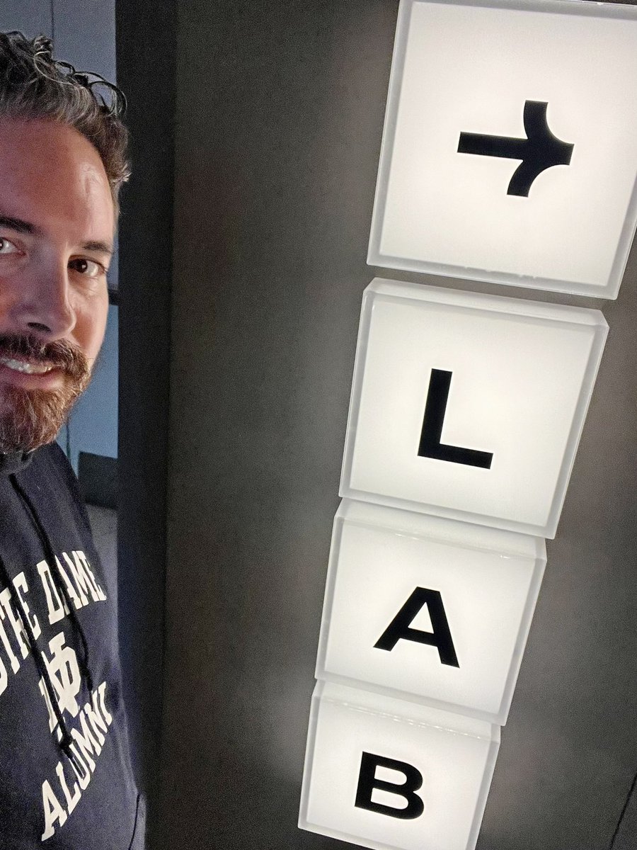 profmikeking's tweet photo. Hope y’all are having some relaxing friends and family time, a chance to decompress and celebrate another trip ‘round the sun. For me though? I just gotta spend it in the LAB [send tweet] #WorkWorkBalance https://t.co/BOKMxI9fNs