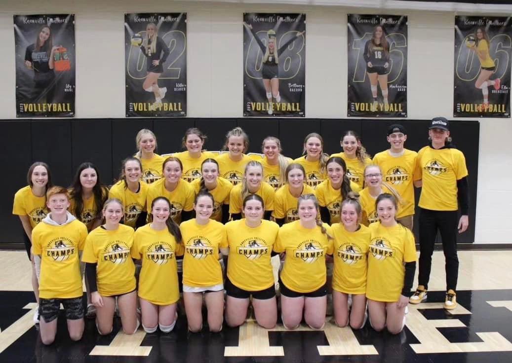 Can’t wait for more moments like these in 2024 🙌🏼🖤💛🏐

#happynewyear  #panthervolleyball