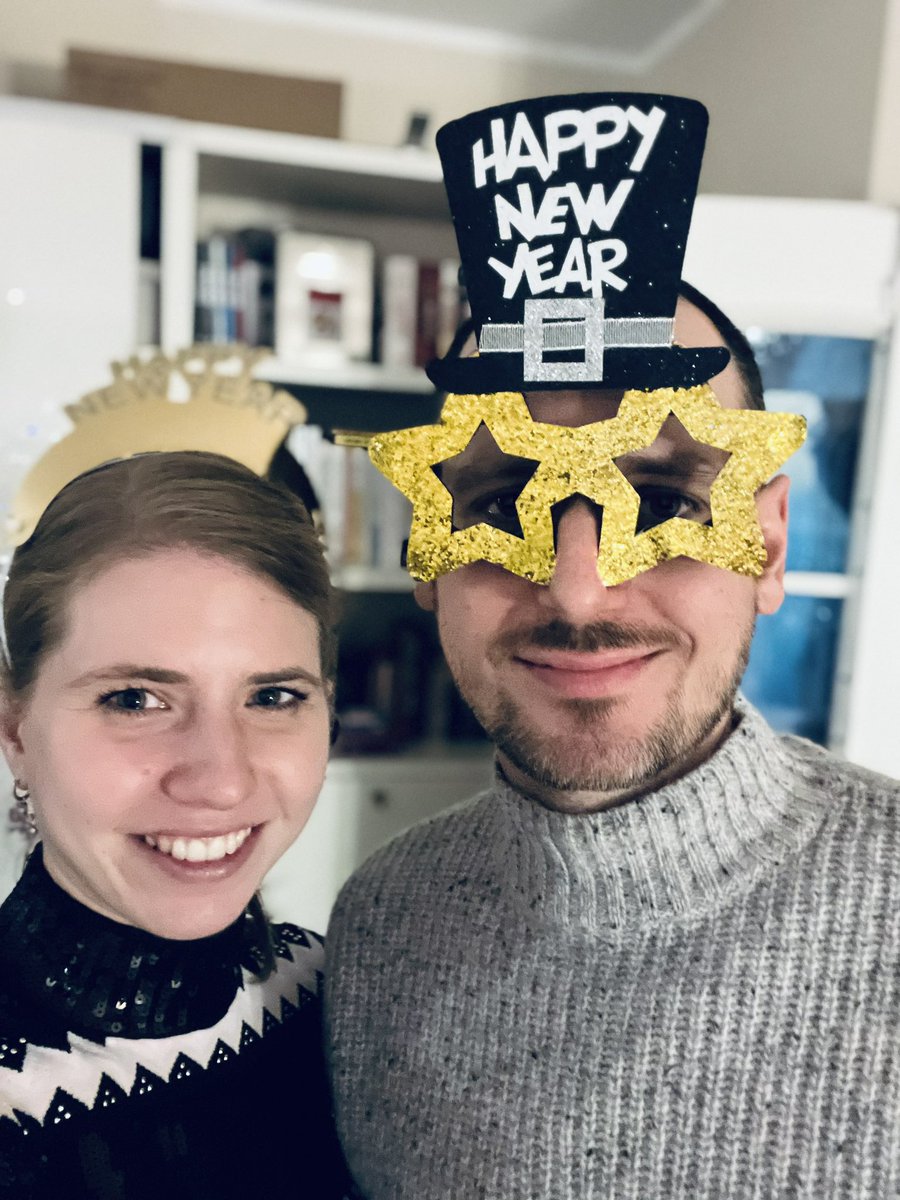 AntjeWessels's tweet photo. Auf ein hoffentlich schönes 2024! #HappyNewYear https://t.co/gZvakP2y6q