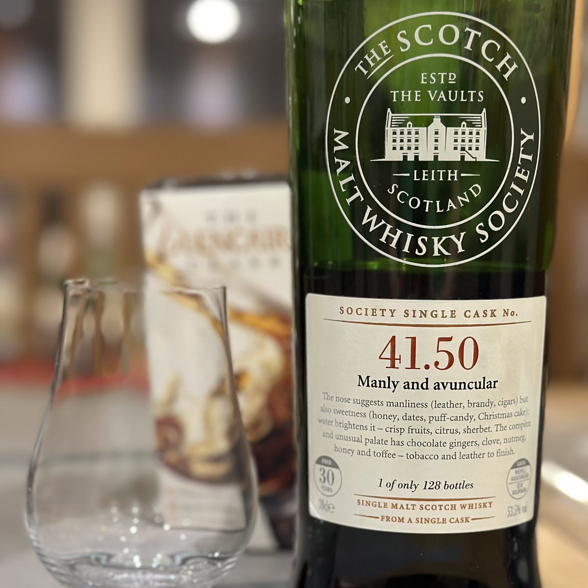 mikemoate's tweet photo. Seeing in 2024 with a dram of this @SMWSUK bottling (with thanks to the many friends that clubbed together for a cracking 30th birthday present).

Happy New Year to all! https://t.co/zMhm7YcgIr