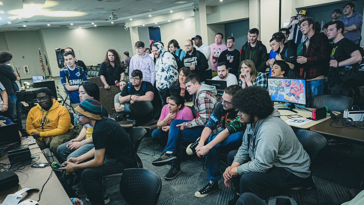 SNHUesports's tweet photo. As the clock winds down on 2023 we want to thank YOU 🫵😁

Fans, players, and staff alike all make our program one of the best communities on campus. We would be nothing without your dedication and support.

#snhu | #HappyNewYear https://t.co/D0TfdDNfR6