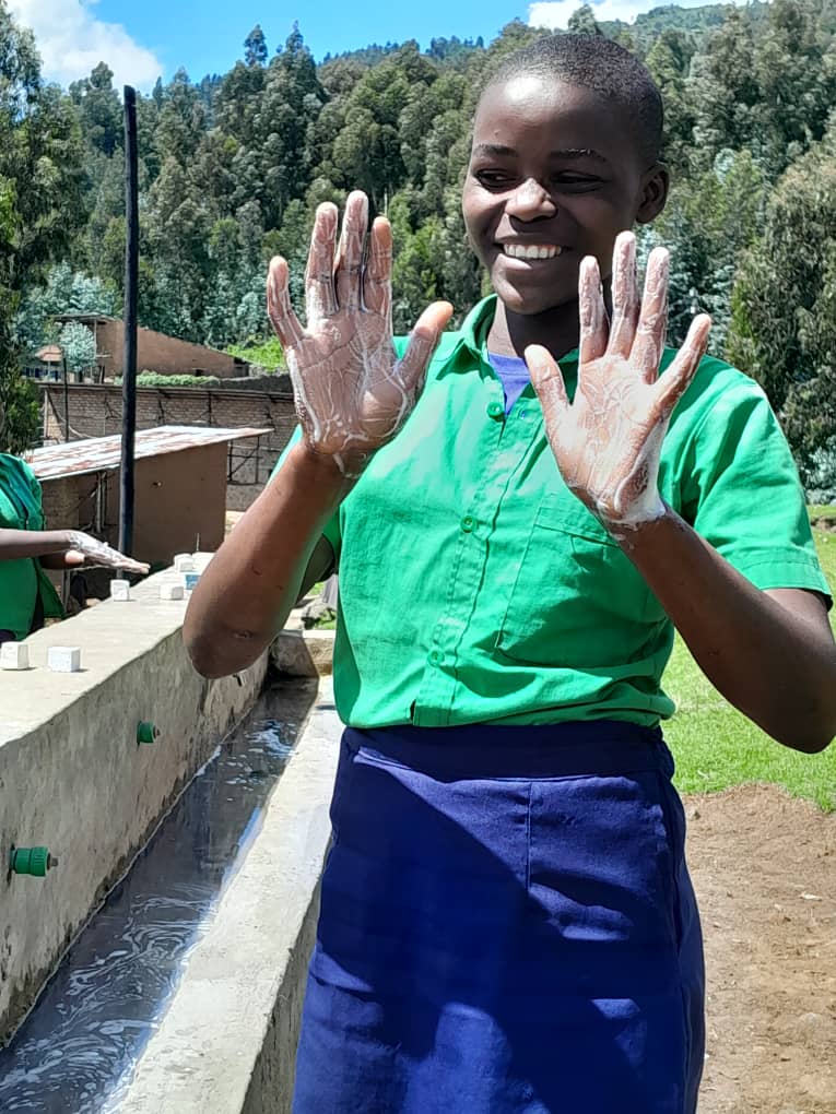 WorldConnectUS's tweet photo. Resolve to get off to a clean start in 2024! Happy New Year! May your resolutions have a positive impact on the 🌎 in the year ahead. 
#soapmaking
#diseaseprevention 
#health
#powerinside https://t.co/VozkosMq8r