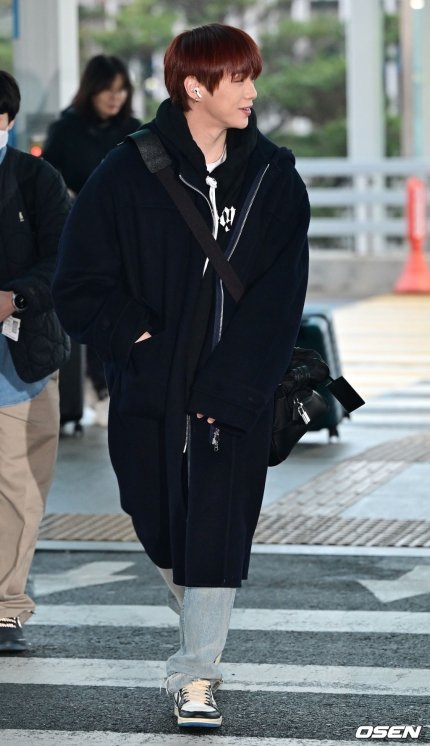 롱코트로 멋지게