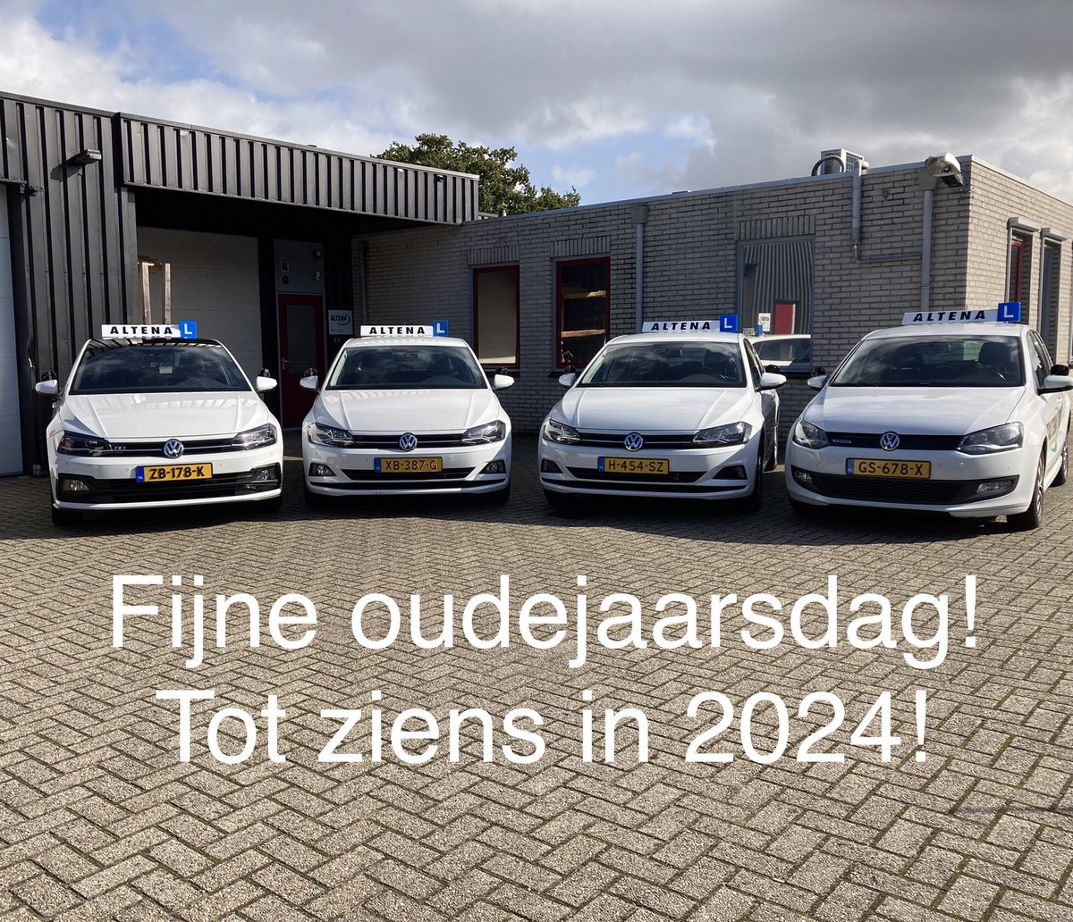 RijschoolAltena's tweet photo. Gelukkig Nieuwjaar!
Op naar een verkeersveiliger 2024! https://t.co/mMgfY5BPMx