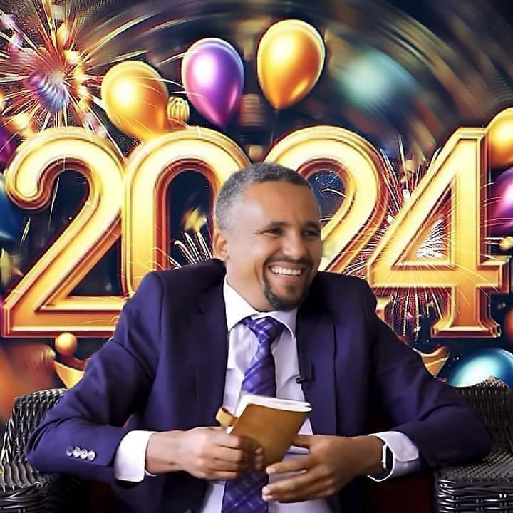 Caayaasabaa's tweet photo. Warra baranaa kan bara hegeree 
Baga bara haaraa geenye ‼️❤️🌹🙏

HAPPY NEW YEAR ‼️❤️💚❤️🌹🙏 https://t.co/J6wiQc6x3y