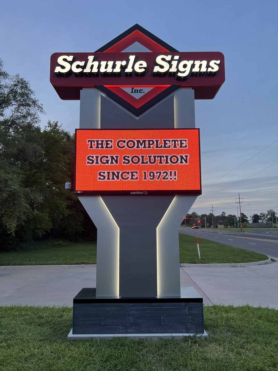 schurle_signs's tweet photo. Signs of 2023! https://t.co/CcpGcmwFdm