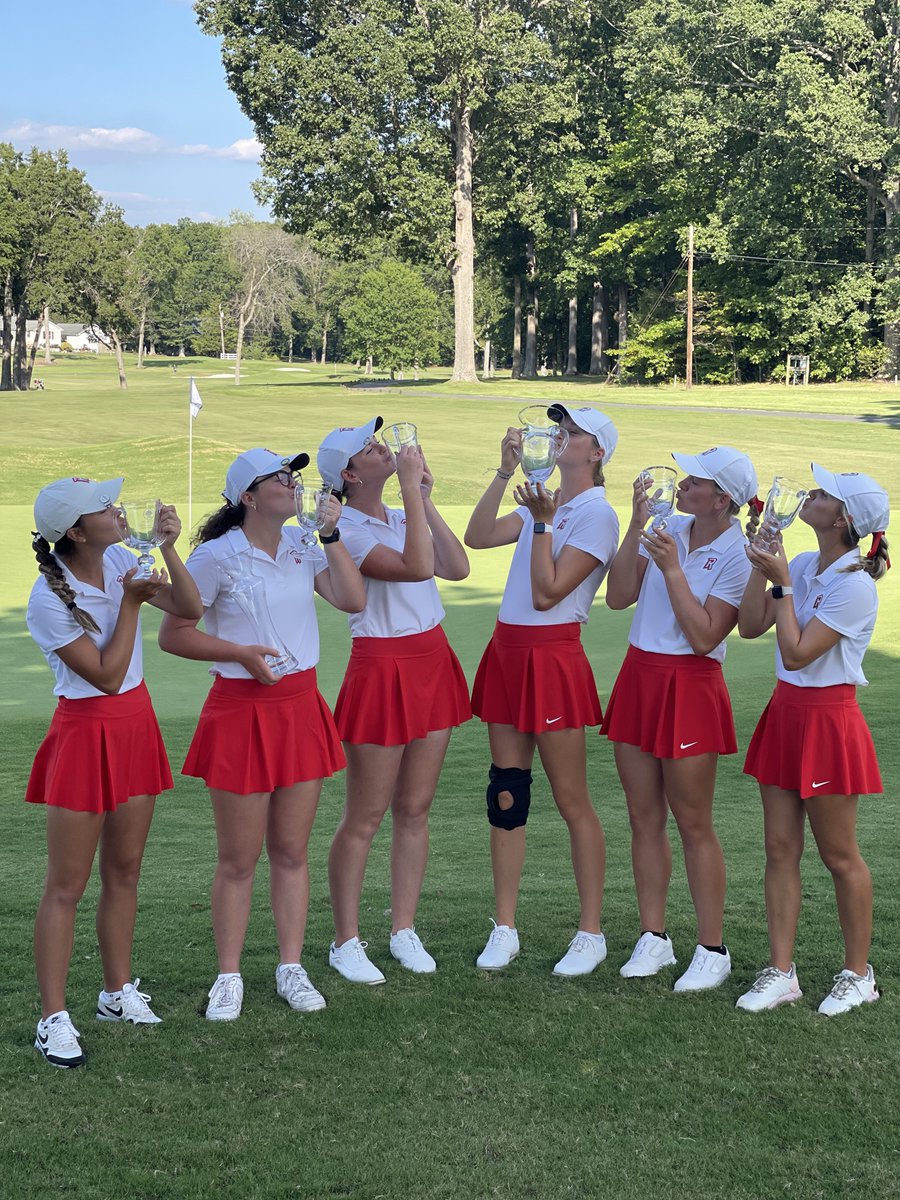 RadfordWGolf's tweet photo. Definitely our favorite memory from 2023. Here’s to a successful 2024. Happy New Year! 🎊 

Go Highlanders! 🛡️ https://t.co/QbI1MbyoAz