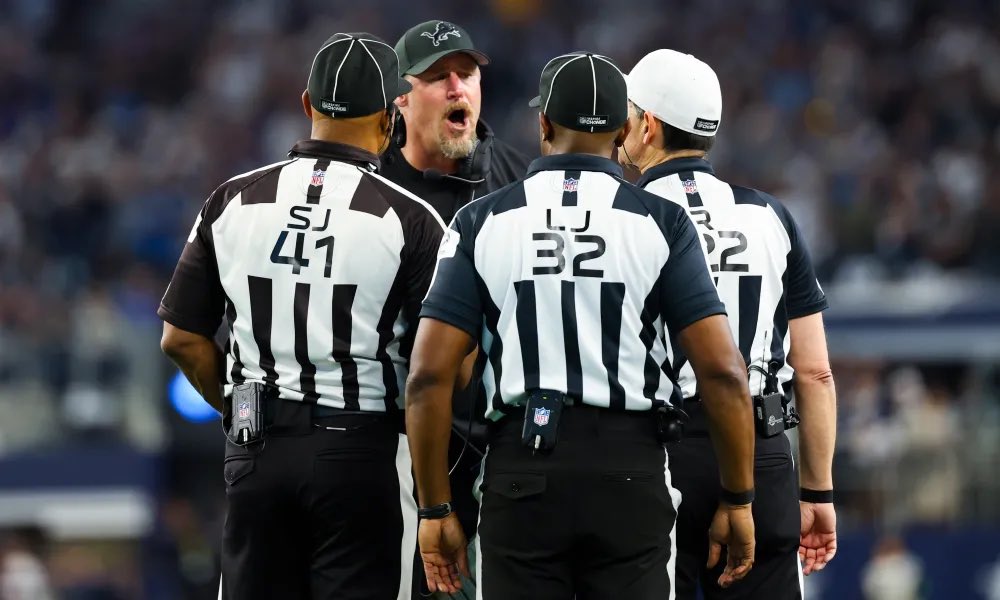 MLFootball's tweet photo. CRAZY: Brad Allen has officiated 6 #Lions games.

Detroit is 0 and 6 in those games. 

#Lions penalty yards awarded: 287
Other team penalty yards awarded: 435

😳😳😳

(Via ProFootballReference &amp; @JASF_Detroit) https://t.co/5CpLCw0sad