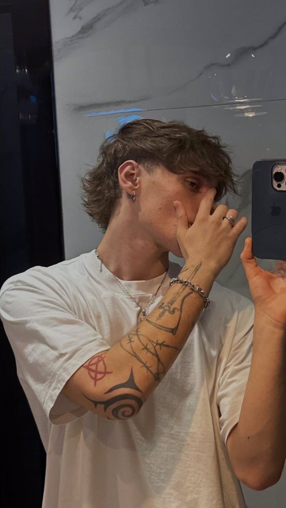 happy quase new year (se liguem no meu mullet)