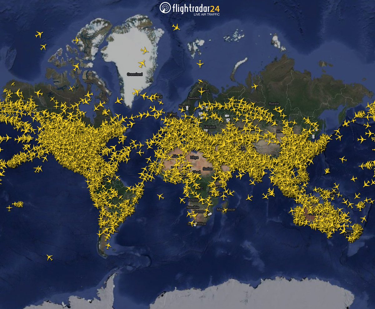 flightradar24's tweet photo. With 10,560 flights in the air at 00:00 UTC, it's officially 2024 for the world of aviation. Happy new year! https://t.co/s9YvYYVdOI