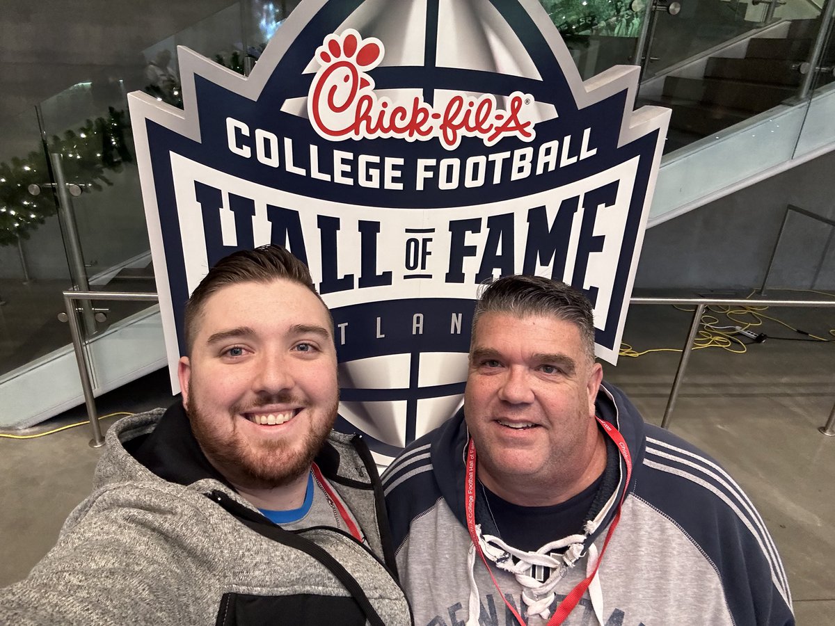 tdlyons757's tweet photo. What a way to end 2023 Only thing missing was the W #HappyNewYear https://t.co/yEn3JLSTx8