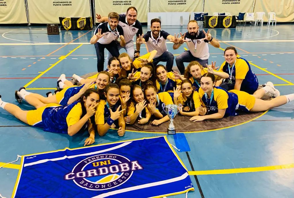 yolanda_dlf__'s tweet photo. GRACIAS 2023 año inolvidable 💙🚀 https://t.co/GgqXNip6YC