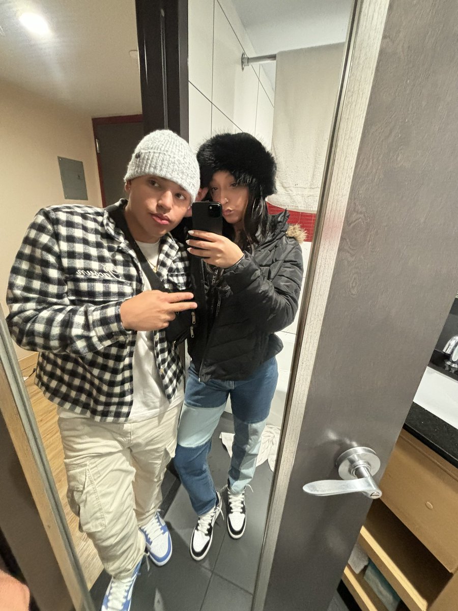 Happy new years from me and mine ❤️