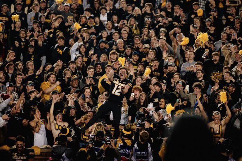BarstoolMizzou's tweet photo. What a 2023 it was for #Mizzou

Onto 2024. https://t.co/tPUTDvcyEp