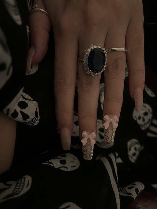 𐙚⋆｡&deg;✩ https://t.co/GwcL7laFrc