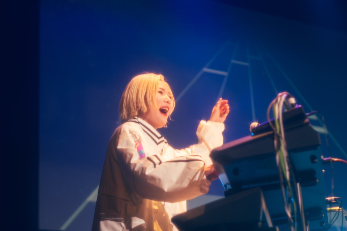 _SPEEDOFLIGHTS_'s tweet photo. HELLO 2024!!

SPEED OF LIGHTS今年も宜しくお願いします！

ライブ発進は3/27下北沢ReGにて！

Photo by

film_eos_
takagi_photography https://t.co/I7iDOZ0qhH