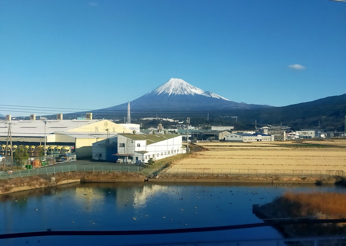 88_chishiki_87's tweet photo. 昨年は大変お世話になり、ありがとうございました!
2024年も楽しみましょう😆✨
今年もよろしくお願いいたします🙇
#TN45
#ピーアップ
#MotoUP
#KidsUP
#Araihelmet
#RStaichi
#NTRTNK
#YUE
#Beehouse https://t.co/pdf7xXPu0H